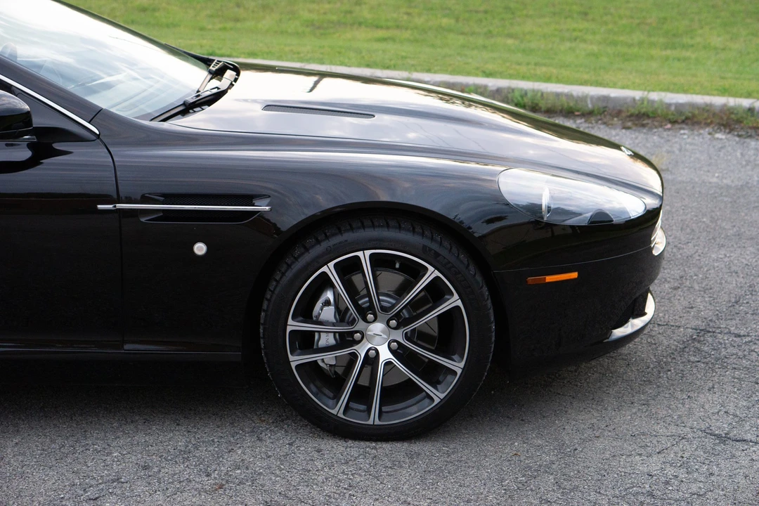 2012 Aston Martin DB9 - Image 17 of 31