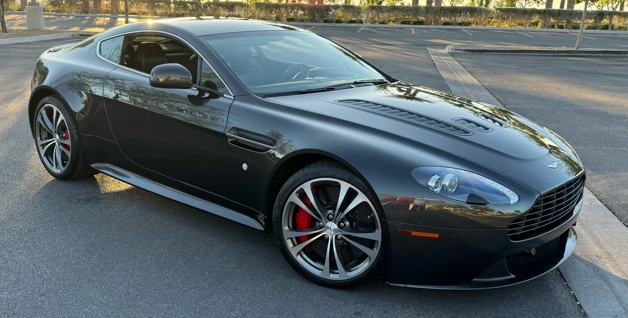 2012 Aston Martin V12 Vantage (2010-2018) - Image 7 of 31