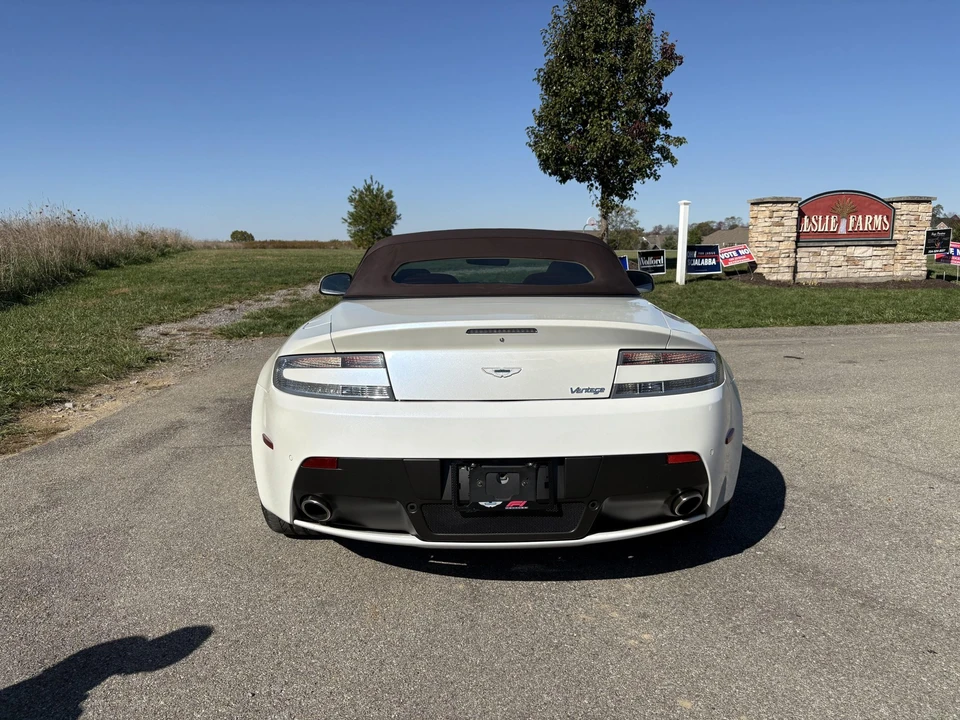 2012 Aston Martin V8 Vantage (2006-2017) - Image 29 of 31