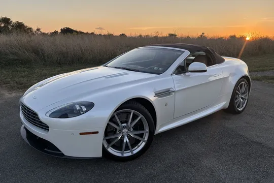 2012 Aston Martin V8 Vantage Roadster