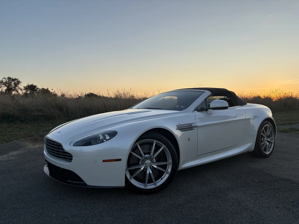 2012 Aston Martin V8 Vantage (2006-2017) - Image 5 of 31