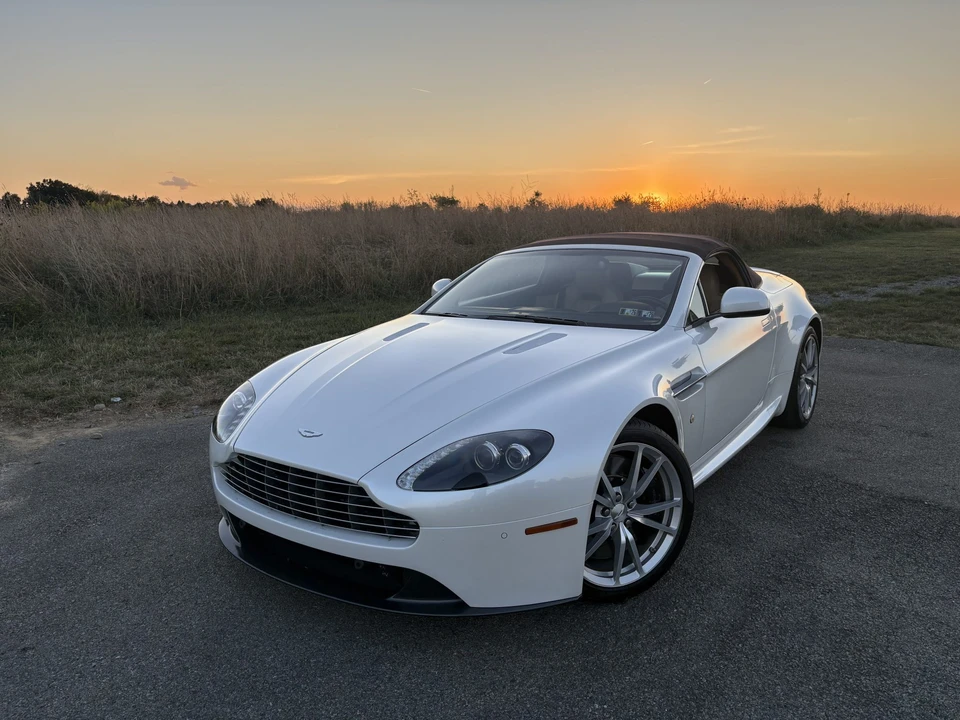 2012 Aston Martin V8 Vantage (2006-2017) - Image 3 of 31