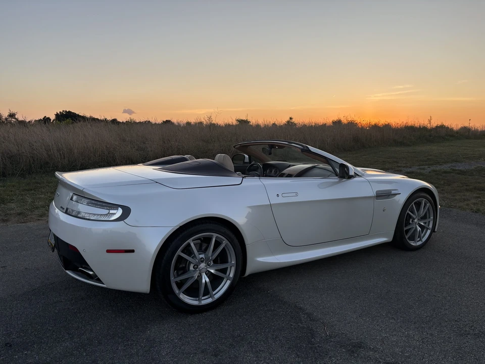 2012 Aston Martin V8 Vantage (2006-2017) - Image 7 of 31