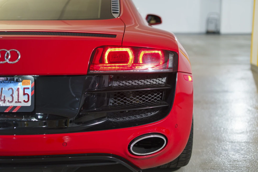 2012 Audi 42 R8 - Image 30 of 31