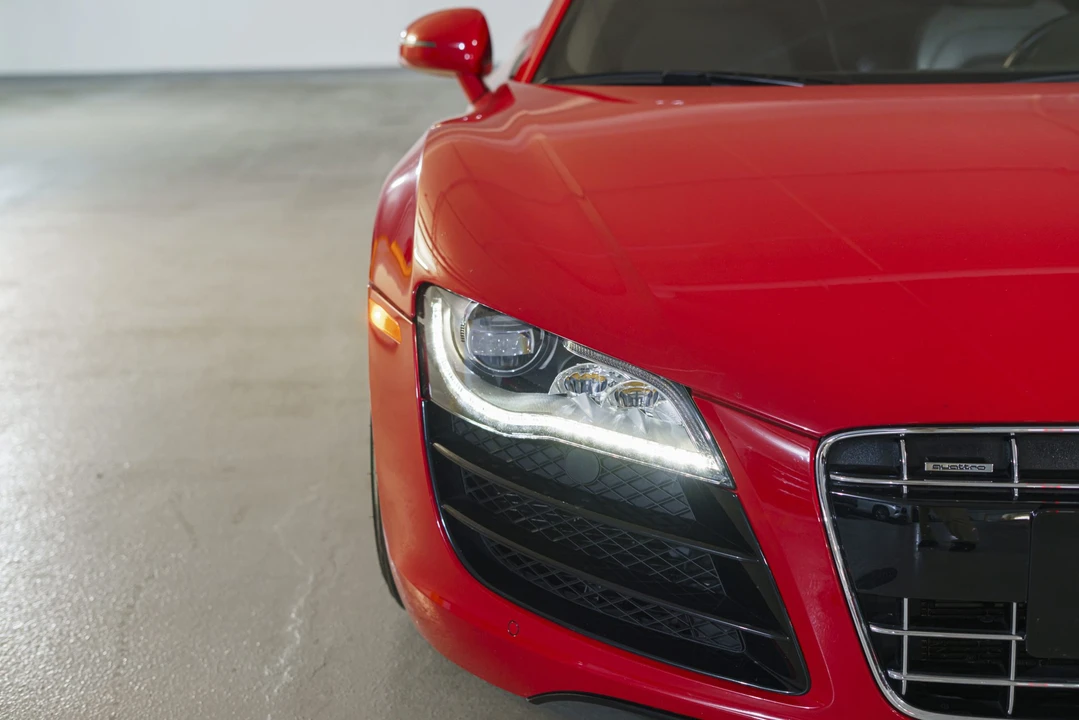 2012 Audi 42 R8 - Image 24 of 31