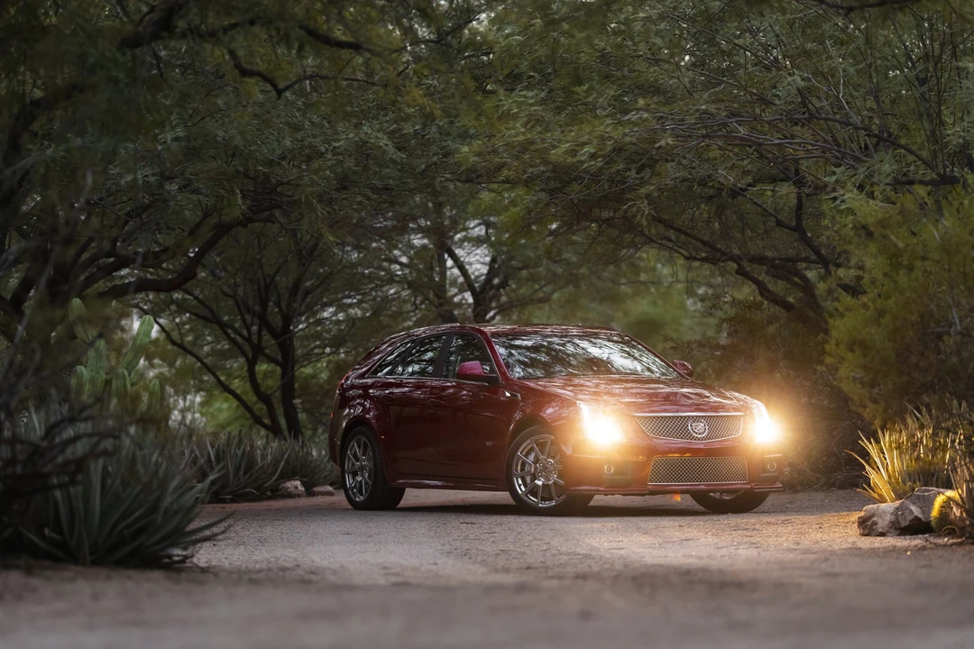 2012 Cadillac CTS-V 2nd Gen - Image 5 of 31