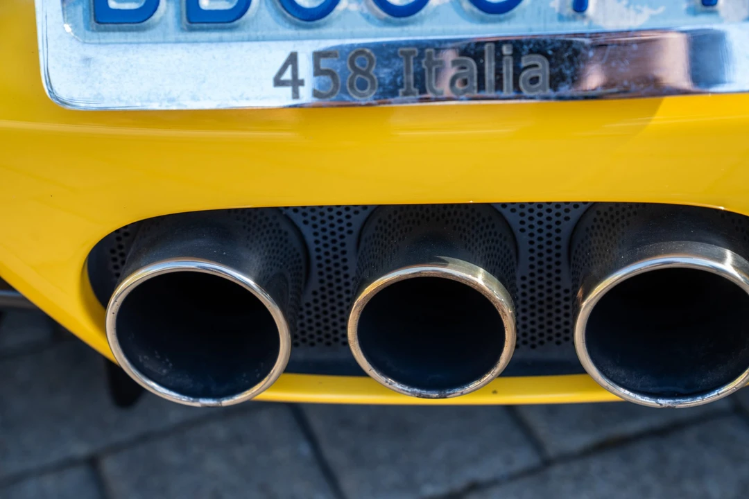 2012 Ferrari 458 Italia - Image 25 of 31
