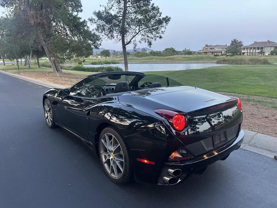 2012 Ferrari California - Image 4 of 31
