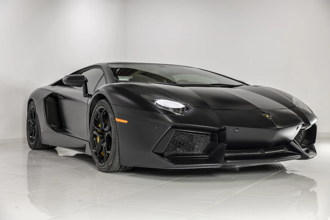 2012 Lamborghini Aventador LP700-4 - Image 2 of 31