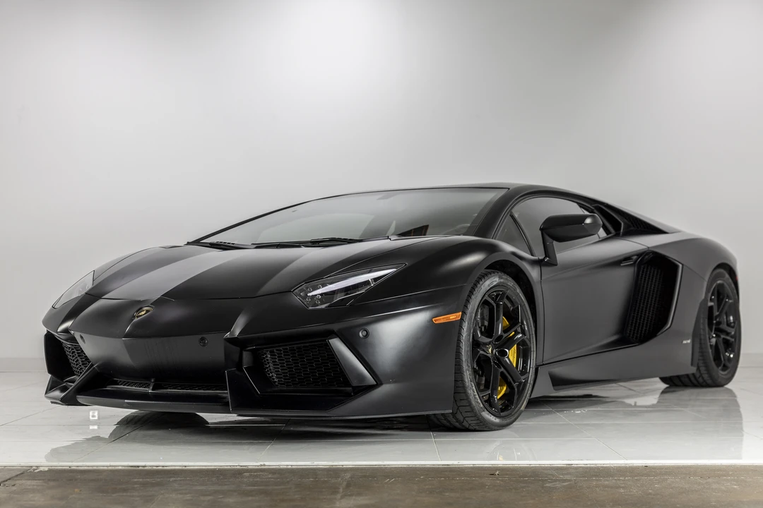 2012 Lamborghini Aventador LP700-4 - Image 4 of 31