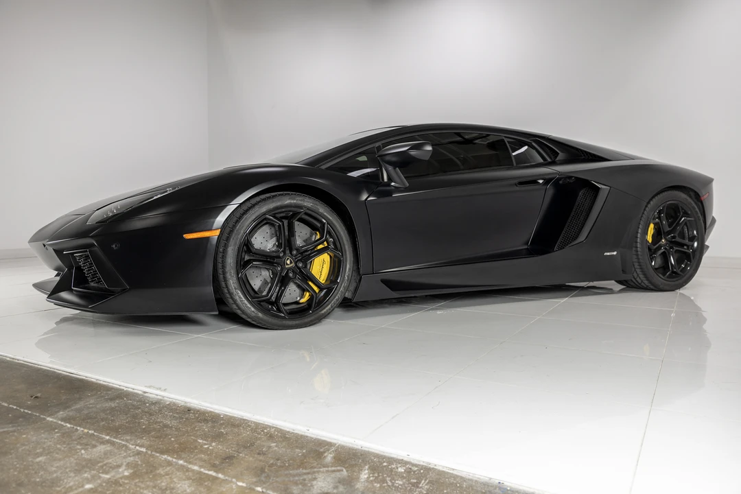 2012 Lamborghini Aventador LP700-4 - Image 5 of 31