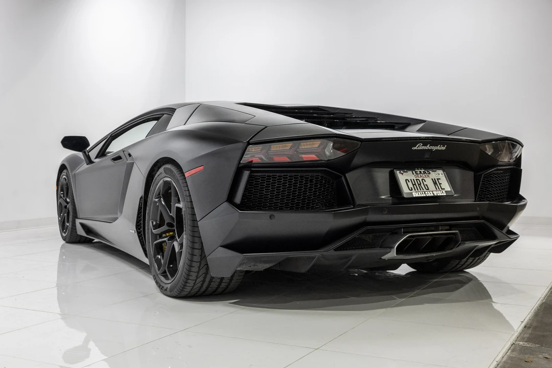 2012 Lamborghini Aventador LP700-4 - Image 6 of 31
