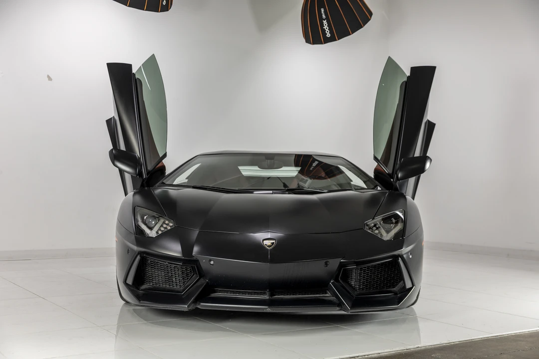2012 Lamborghini Aventador LP700-4 - Image 16 of 31