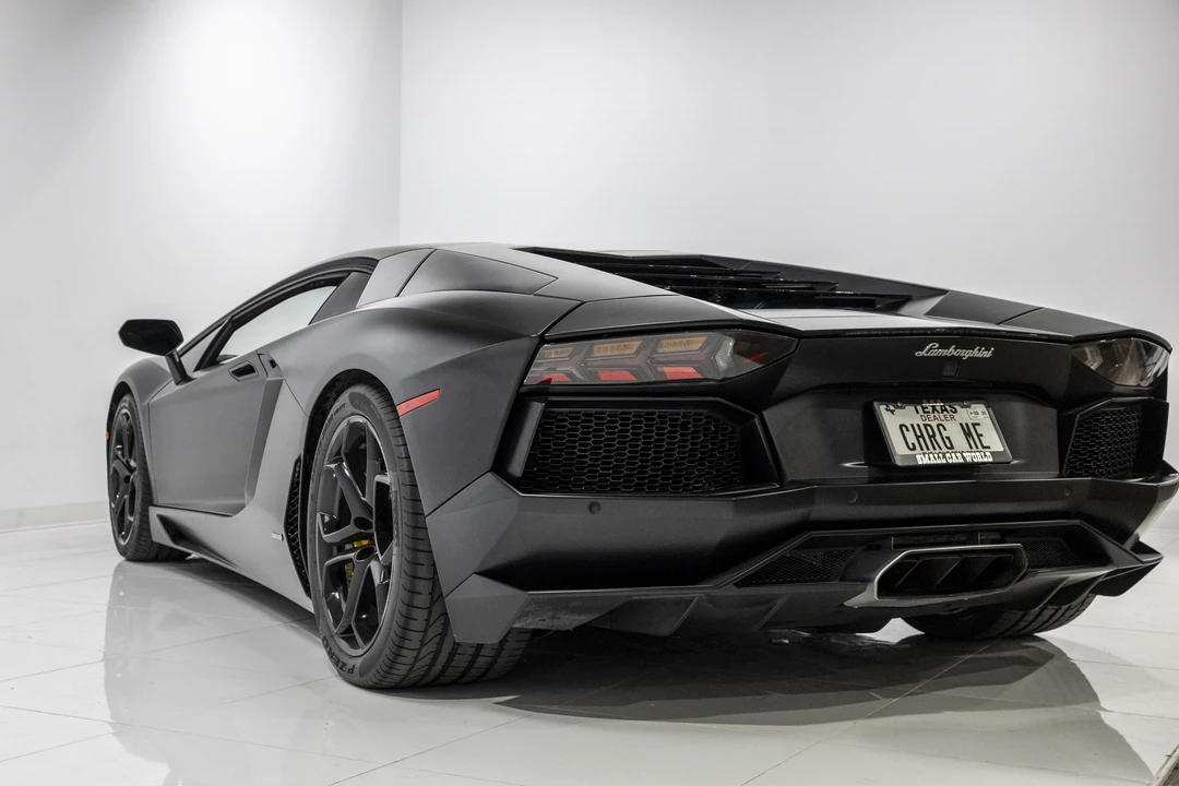 2012 Lamborghini Aventador LP700-4 - Image 7 of 31