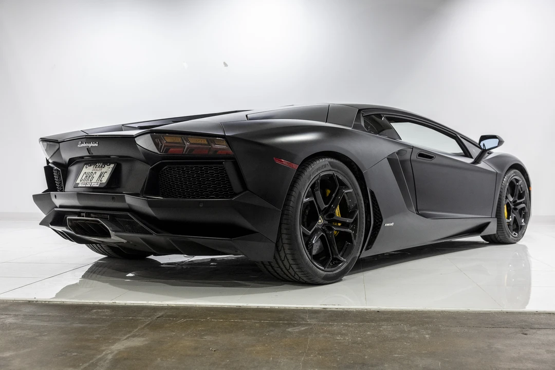 2012 Lamborghini Aventador LP700-4 - Image 12 of 31