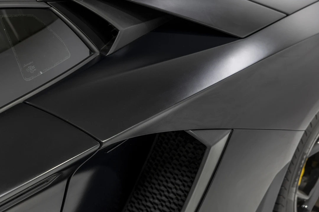 2012 Lamborghini Aventador LP700-4 - Image 30 of 31