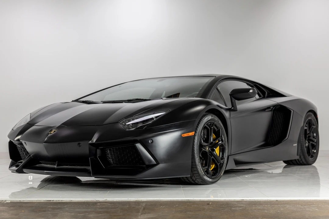 2012 Lamborghini Aventador LP700-4 - Image 1 of 31