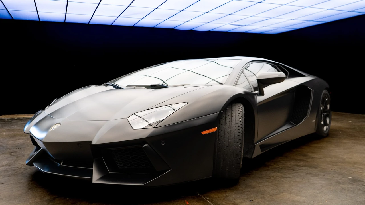 2012 Lamborghini Aventador LP700-4 - Image 19 of 31
