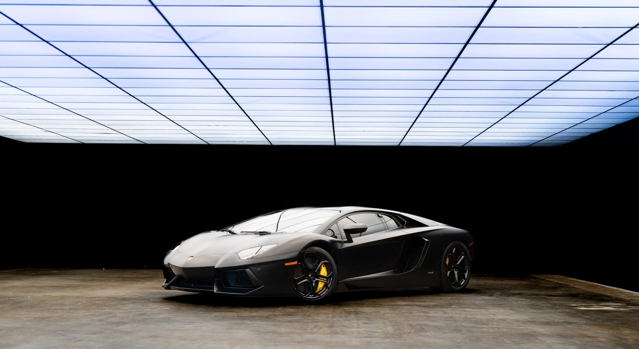 2012 Lamborghini Aventador LP700-4 - Image 29 of 31