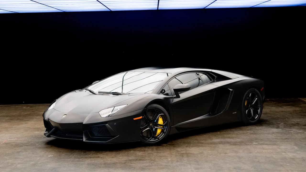 2012 Lamborghini Aventador LP700-4 - Image 22 of 31