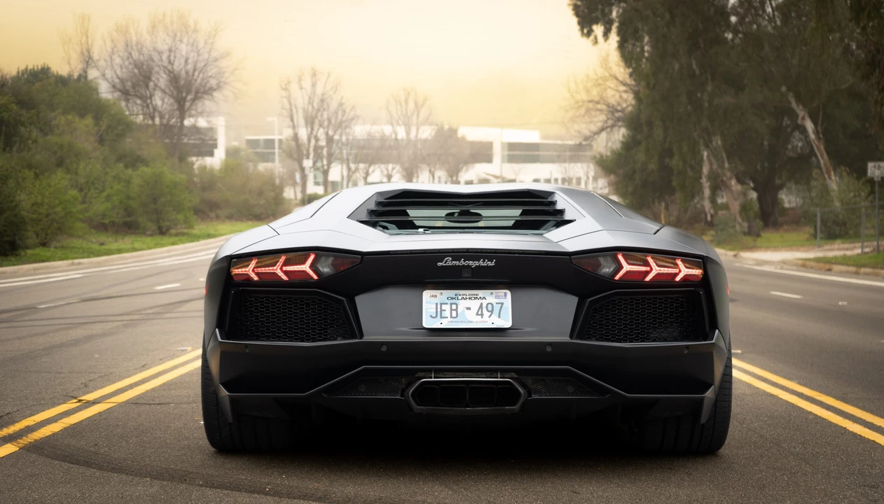 2012 Lamborghini Aventador LP700-4 - Image 9 of 31