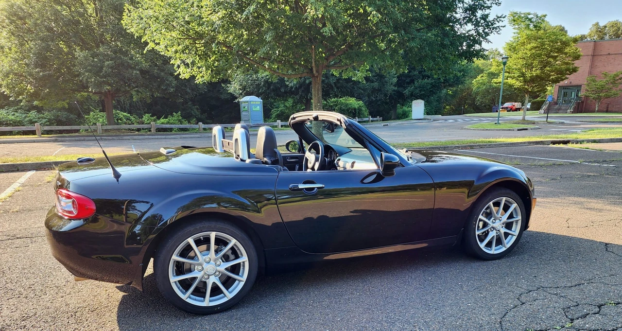 2012 Mazda NC MX-5 Miata - Image 9 of 31