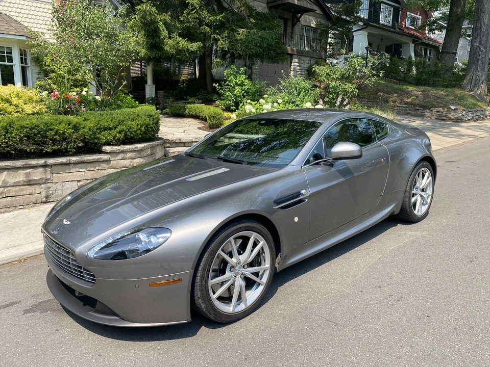 2013 Aston Martin V8 Vantage (2006-2017) - Image 2 of 31