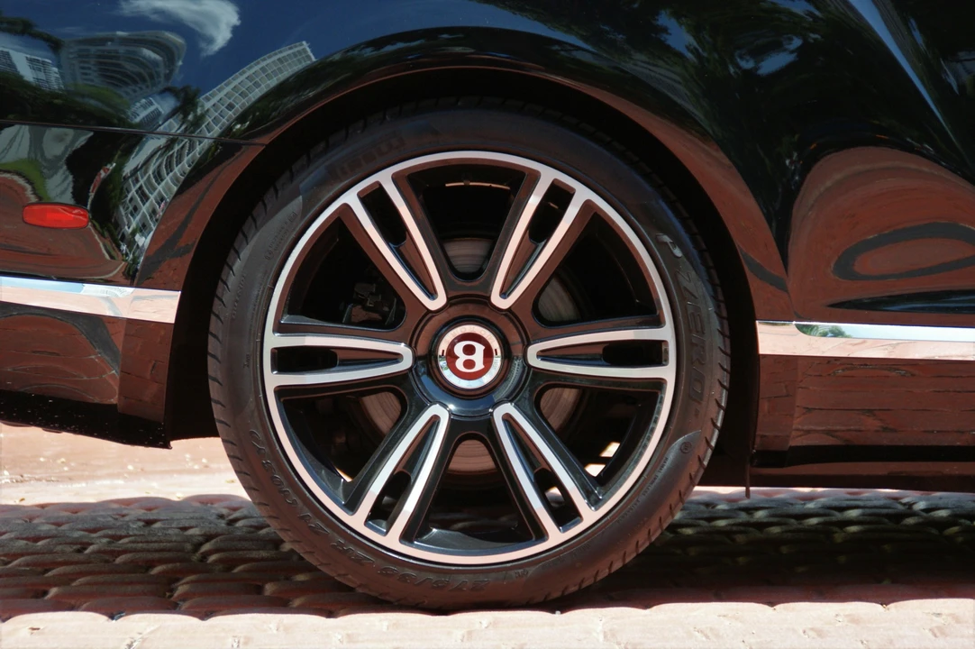 2013 Bentley Continental GTC - Image 14 of 31