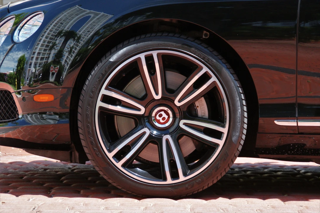 2013 Bentley Continental GTC - Image 16 of 31