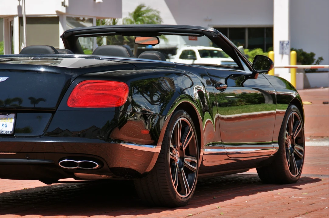 2013 Bentley Continental GTC - Image 10 of 31