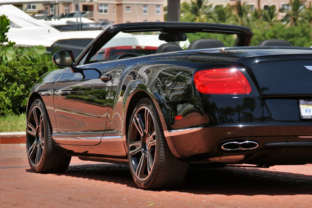 2013 Bentley Continental GTC - Image 9 of 31