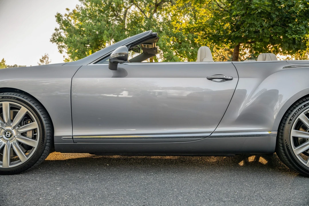 2013 Bentley Continental GTC - Image 18 of 31