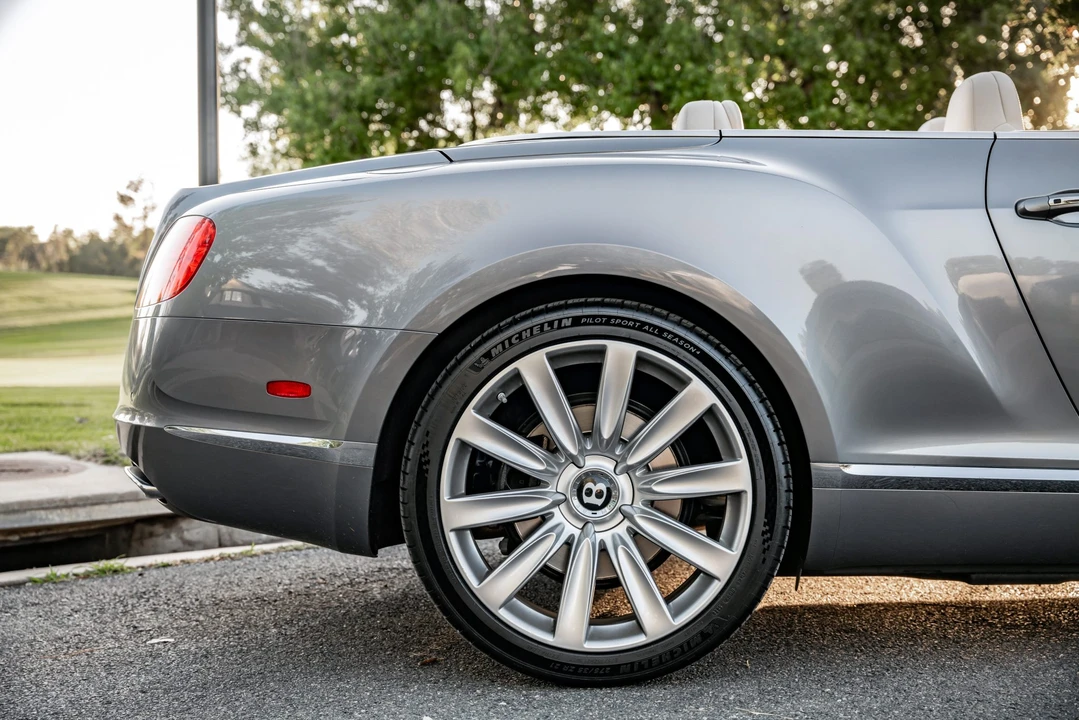 2013 Bentley Continental GTC - Image 20 of 31