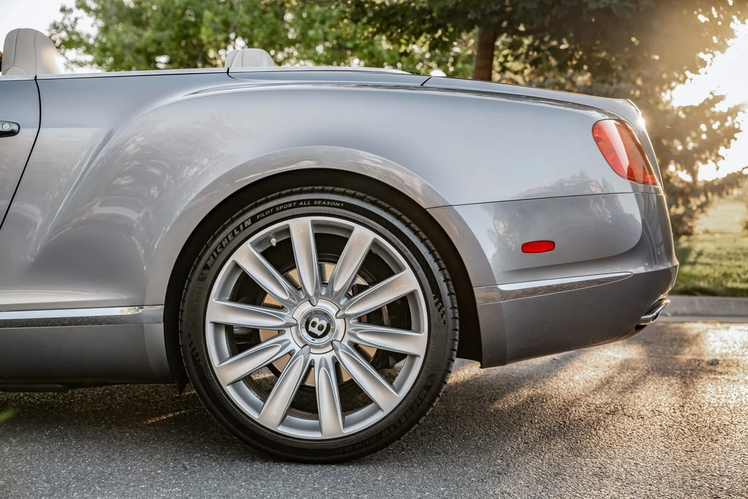 2013 Bentley Continental GTC - Image 19 of 31
