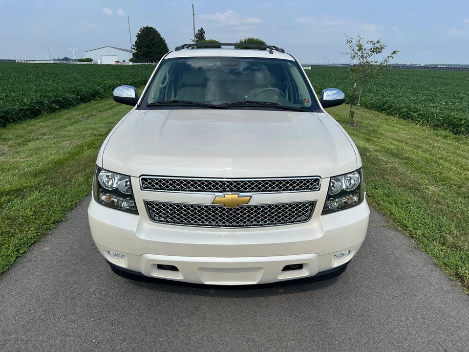 2013 Chevrolet Avalanche - Image 3 of 31