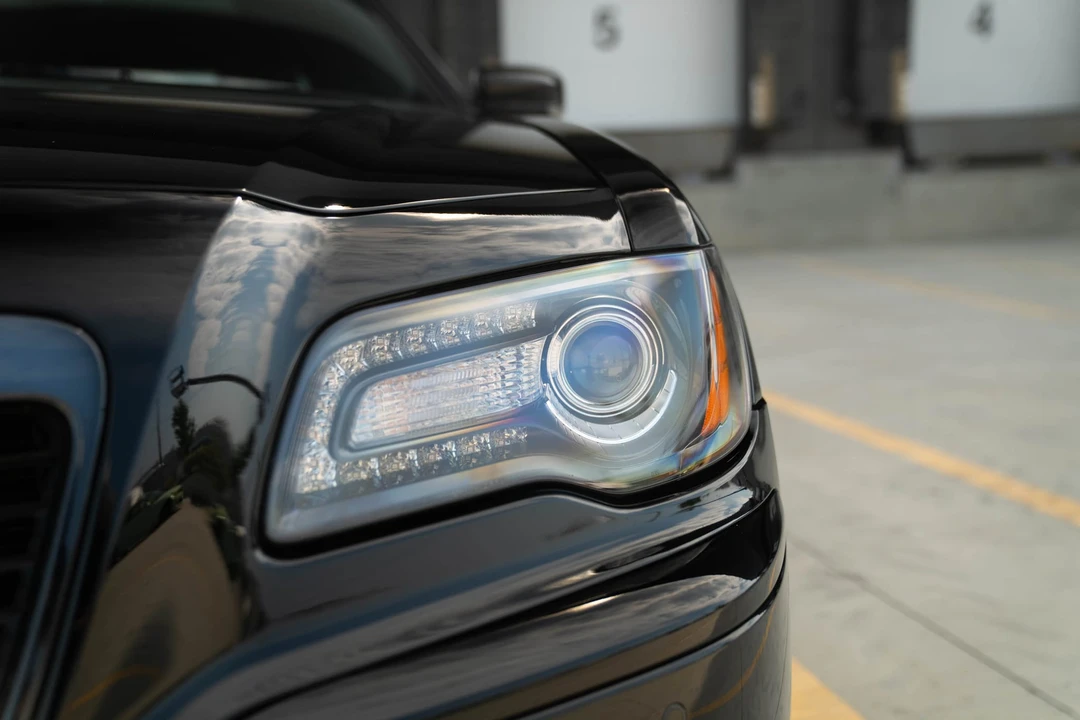 2013 Chrysler 300 (2005-2023) - Image 31 of 31