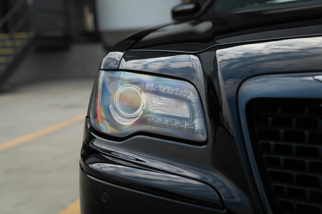 2013 Chrysler 300 (2005-2023) - Image 30 of 31