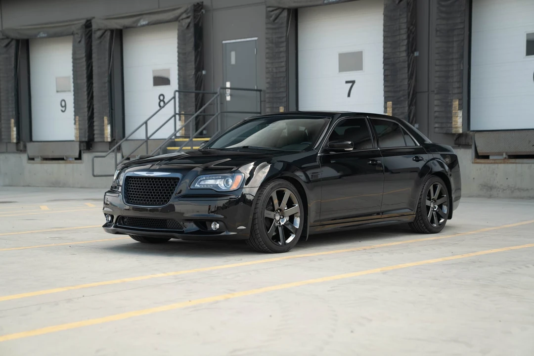 2013 Chrysler 300 (2005-2023) - Image 3 of 31