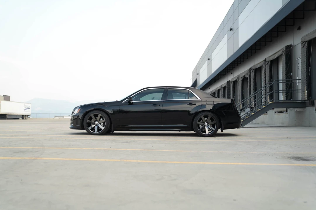 2013 Chrysler 300 (2005-2023) - Image 6 of 31