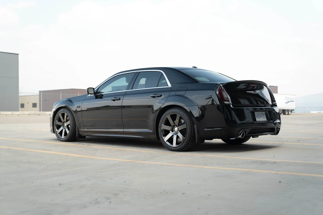 2013 Chrysler 300 (2005-2023) - Image 8 of 31