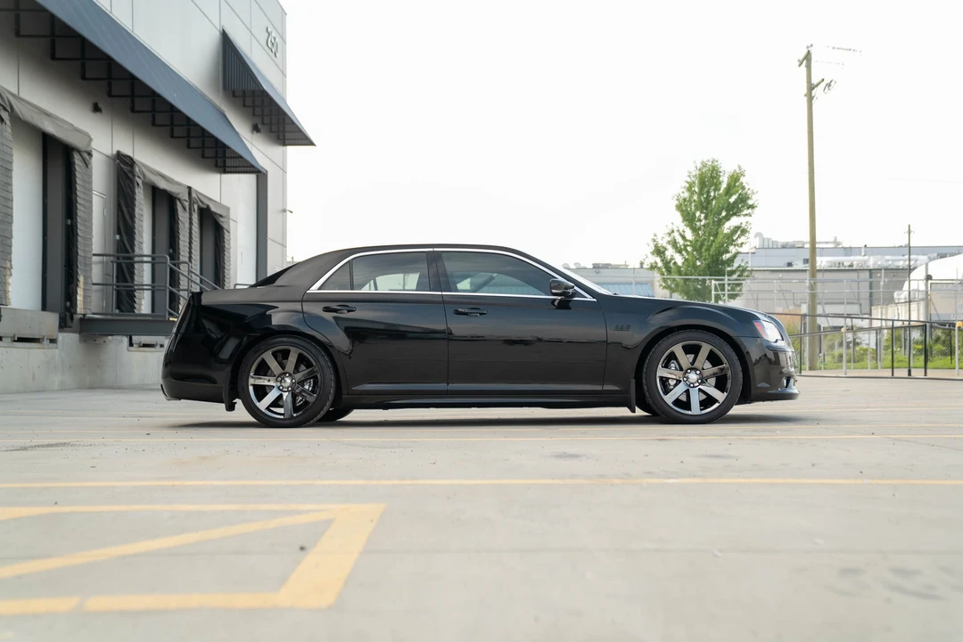 2013 Chrysler 300 (2005-2023) - Image 12 of 31