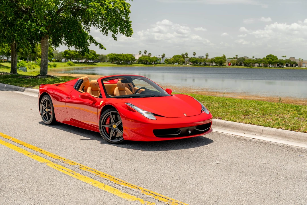 2013 Ferrari 458 Spider - Image 5 of 31