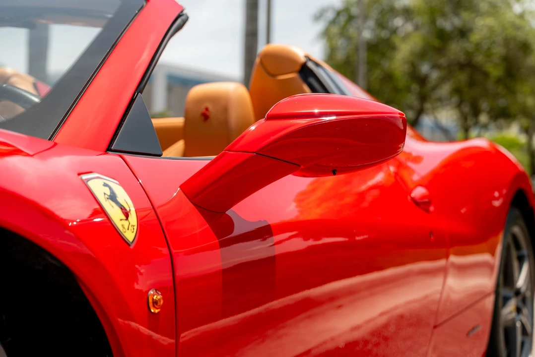 2013 Ferrari 458 Spider - Image 29 of 31