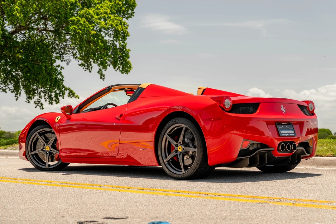 2013 Ferrari 458 Spider - Image 14 of 31