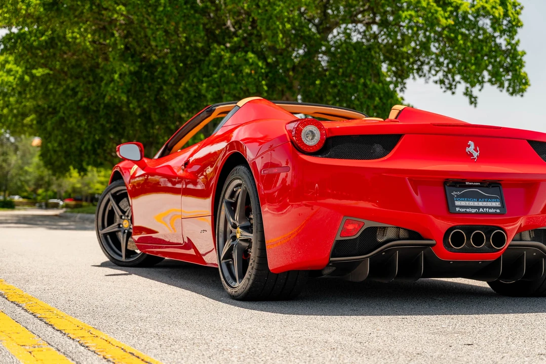 2013 Ferrari 458 Spider - Image 22 of 31