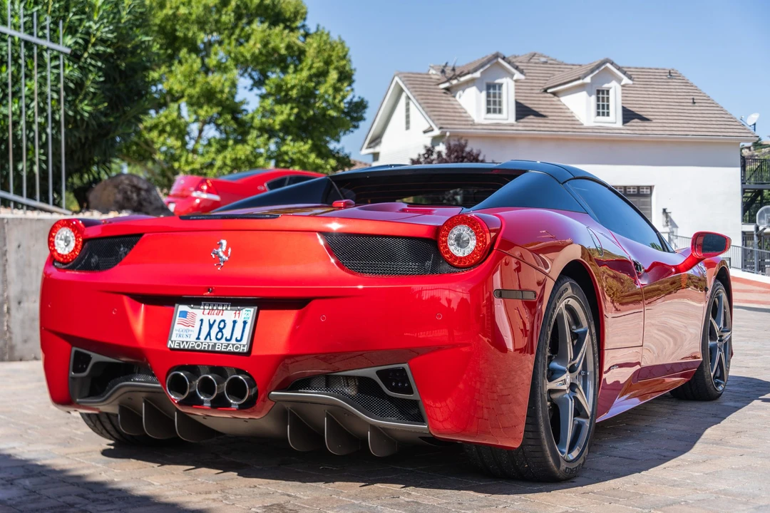 2013 Ferrari 458 Spider - Image 28 of 31