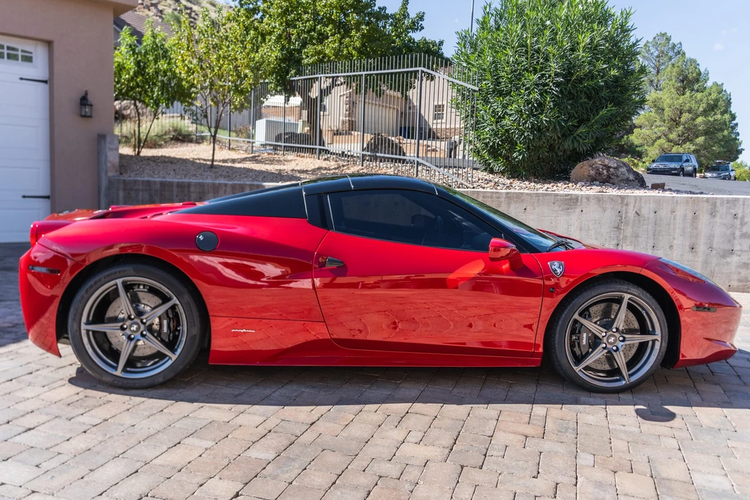 2013 Ferrari 458 Spider - Image 27 of 31