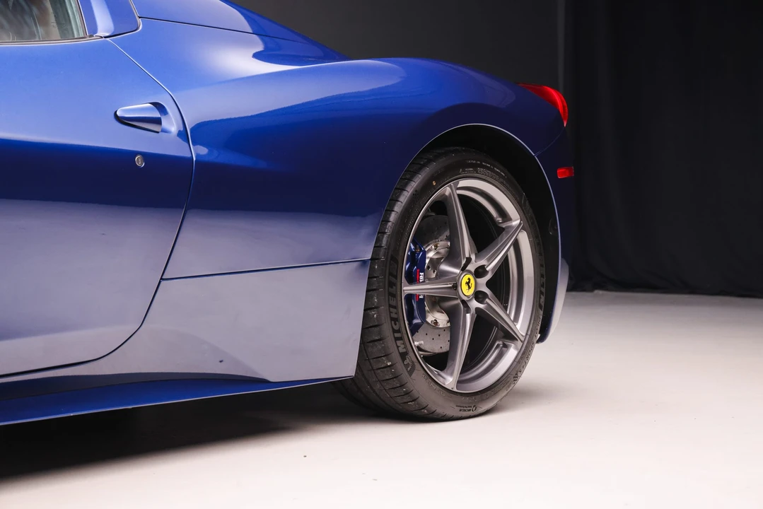 2013 Ferrari 458 Spider - Image 26 of 31