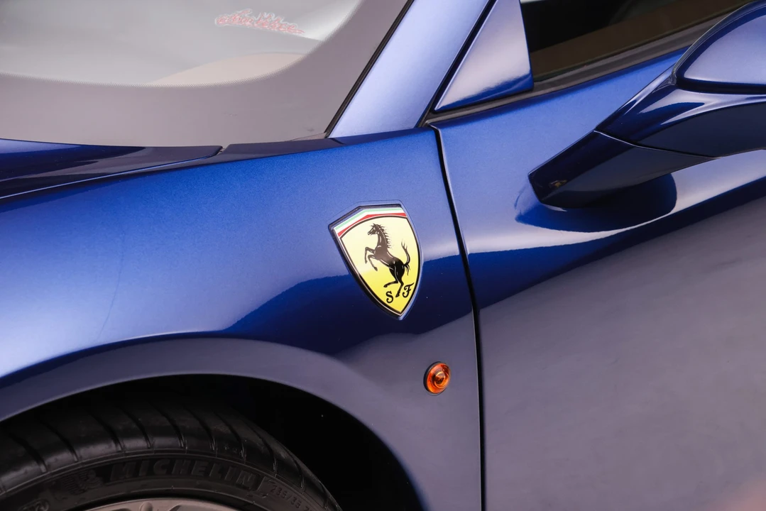 2013 Ferrari 458 Spider - Image 28 of 31