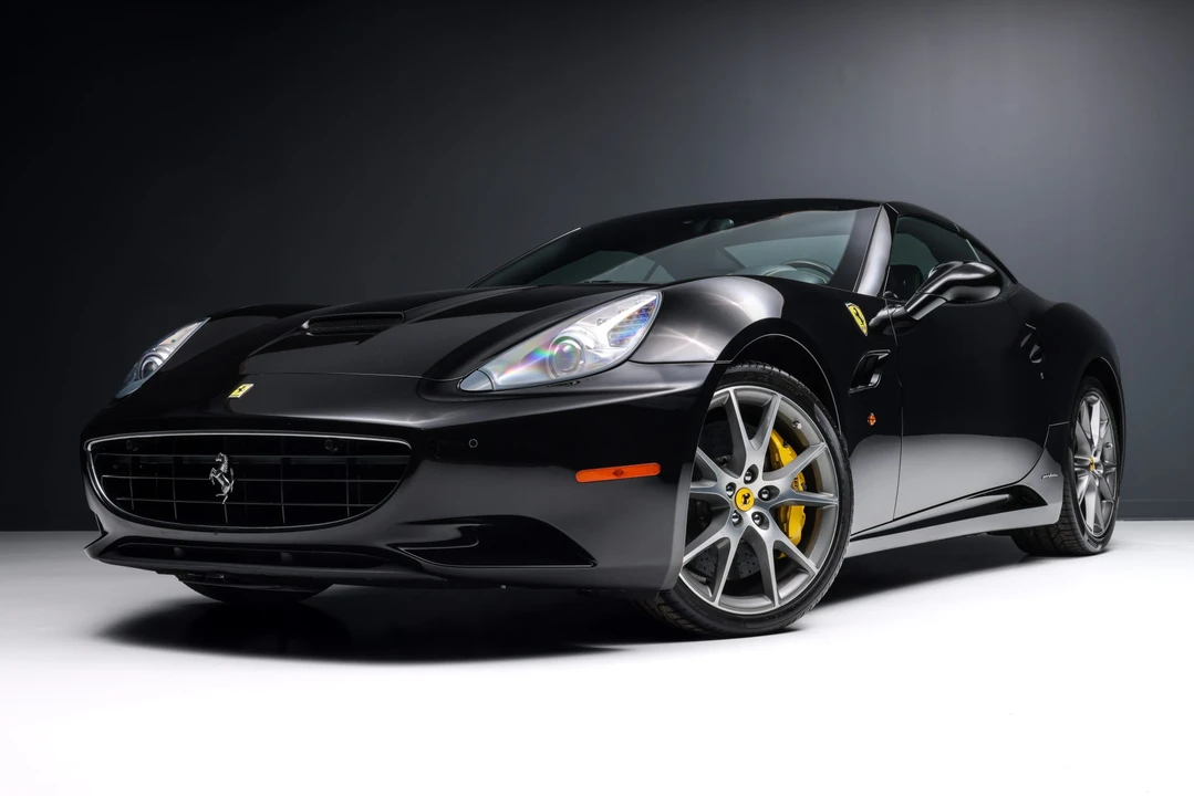 2013 Ferrari California - Image 3 of 31